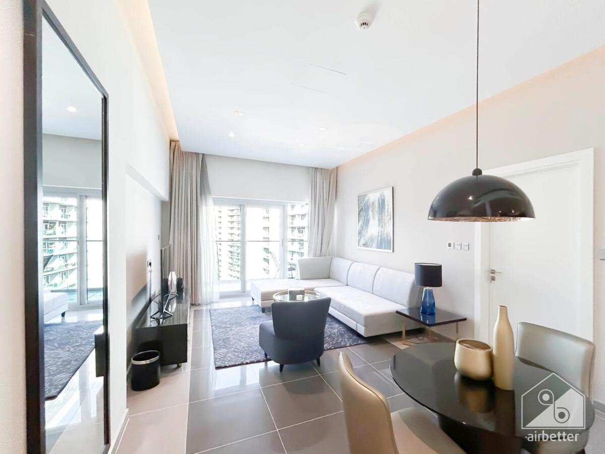 Luxury Stay At Damac Majestine With Balcony & Views 迪拜 外观 照片